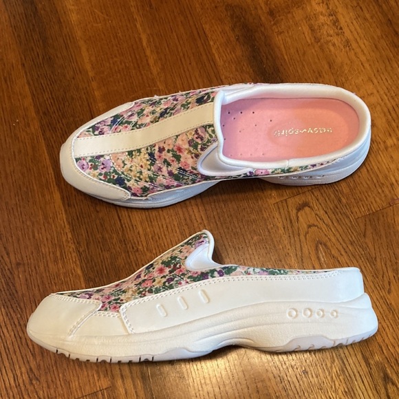 🌸NWOT EASY SPIRIT Traveltime Clog - size womens 6.5 M - Picture 14 of 16